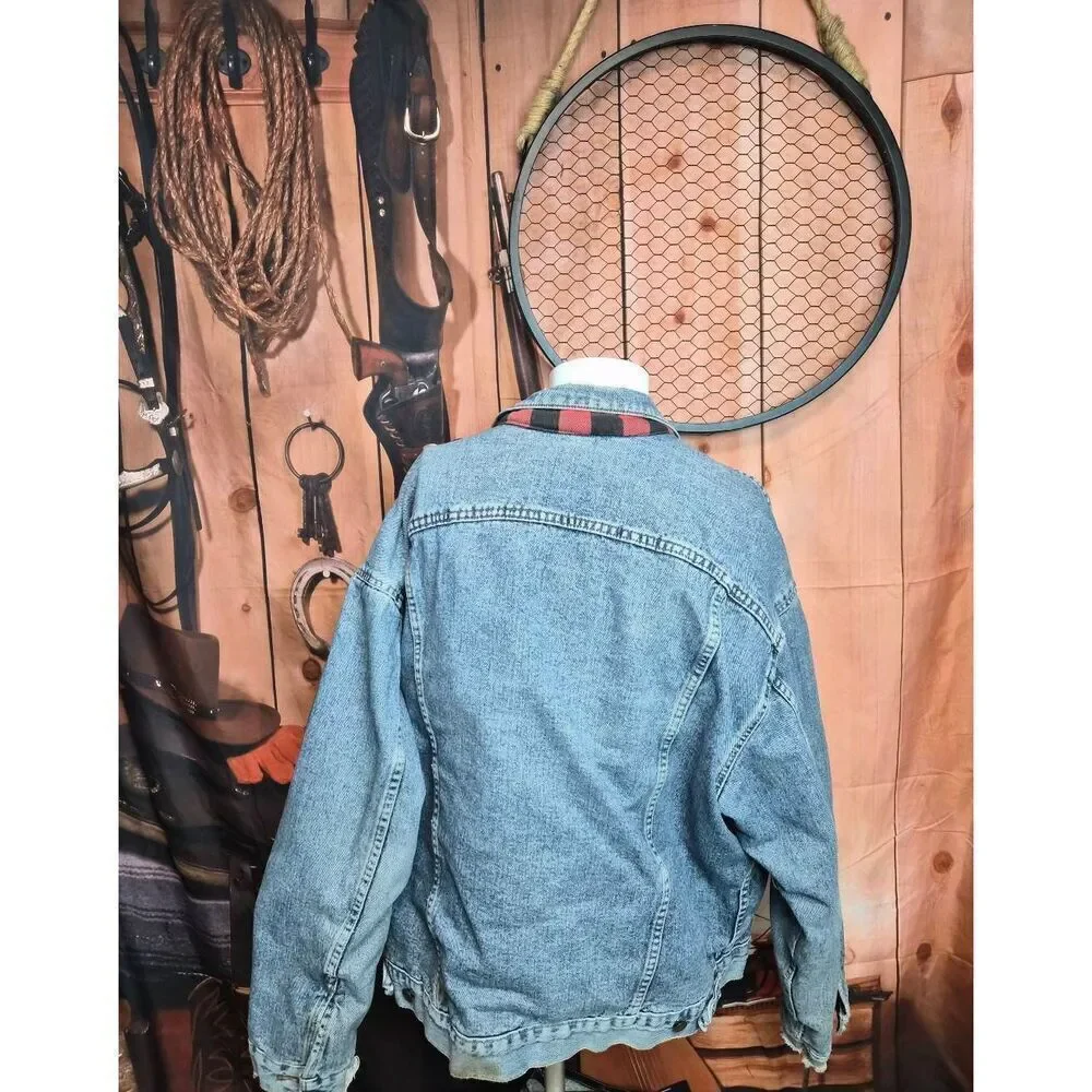 Vintage Levi's denim jacket